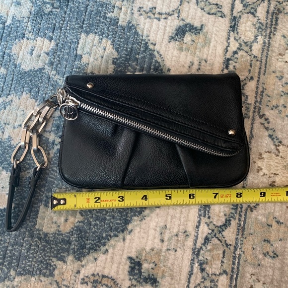 Jennifer Lopez Wristlet - Picture 8 of 9